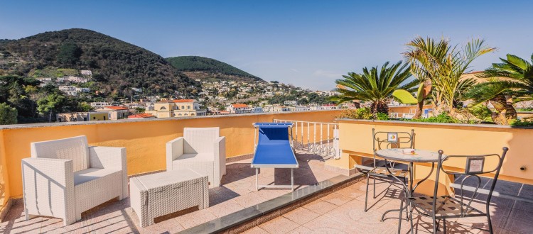 Pacchetto Vacanza Novembre all’Hotel Terme Aragona Palace 4 Stelle con Cure, Massaggi e Vista Mare in Centro